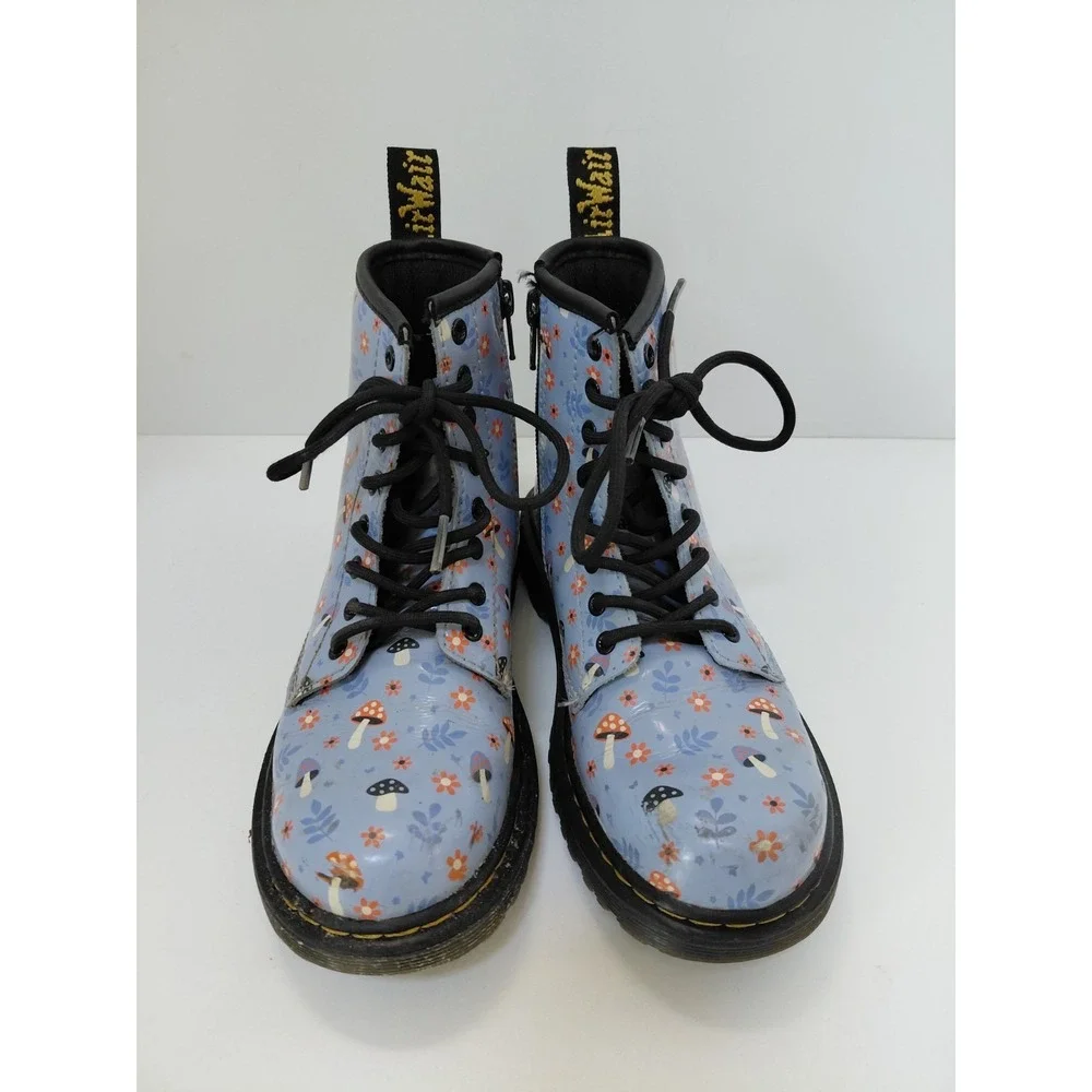 Dr. Martens see pictures